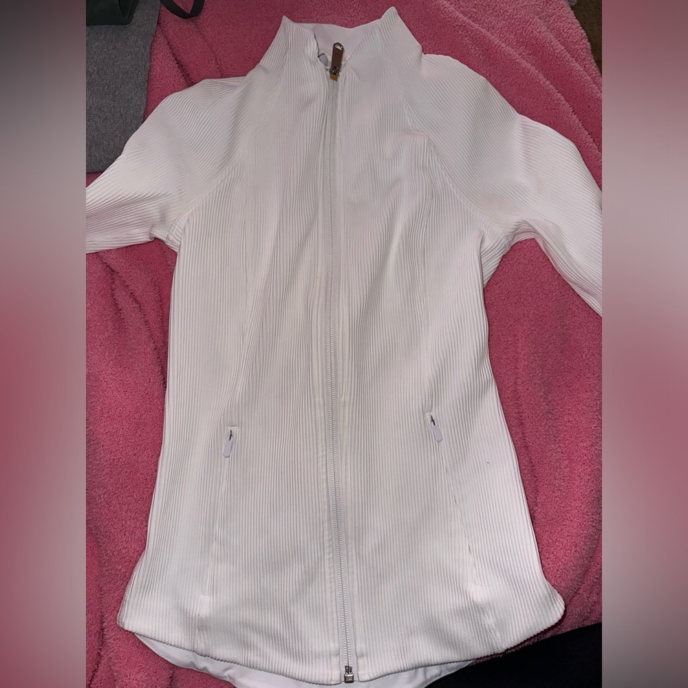 Ribbed Salutation Jacket (white)